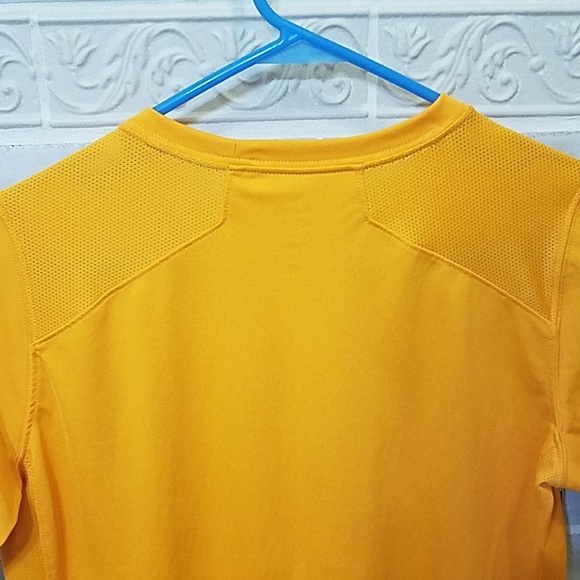 Nike Dri-Fit Tshirt Kids XL - Picture 5 of 5